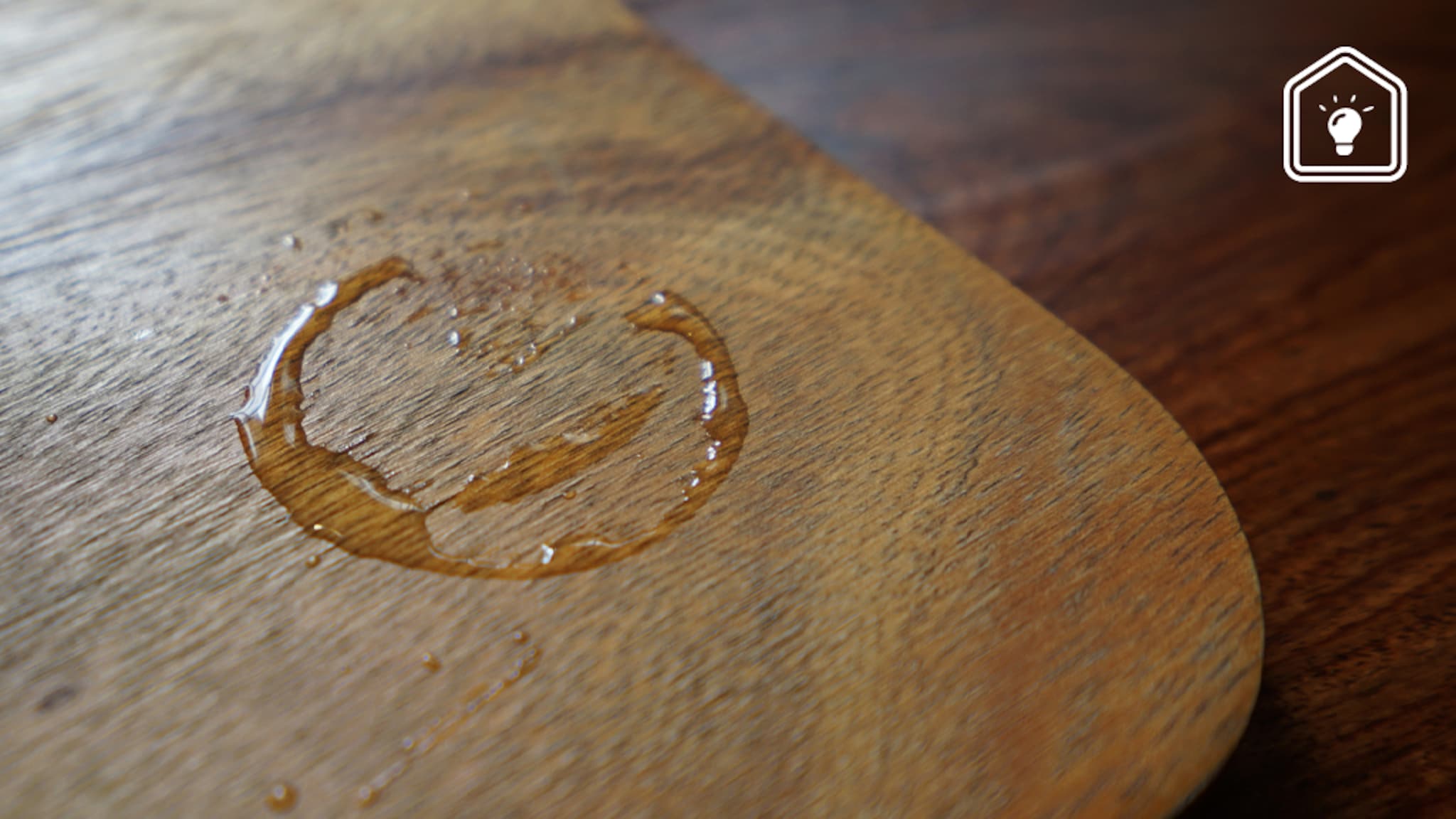 vlekken houten tafel